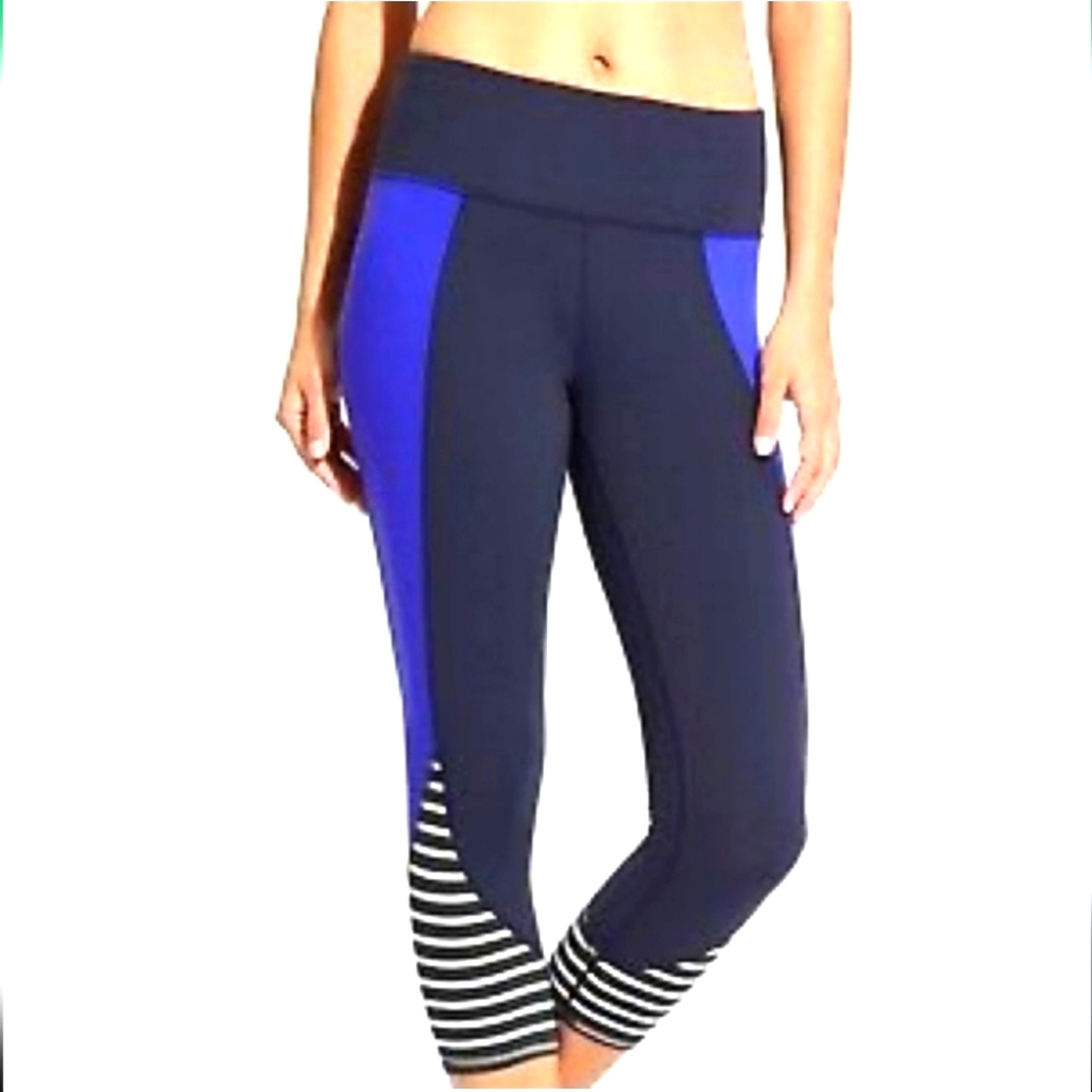Athleta High Rise Flow Chaturanga Capri Leggings Color Block Stripes Sz XXS